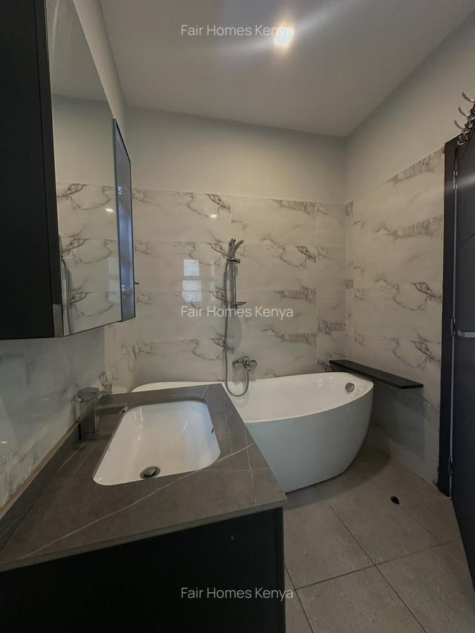 3 Bed Apartment with En Suite at Riverside Drive - 9