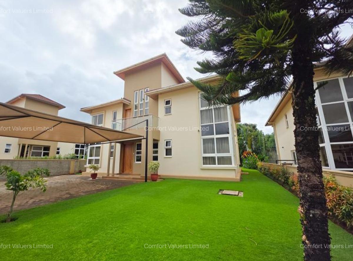 4 Bed Villa with En Suite at Runda - 1