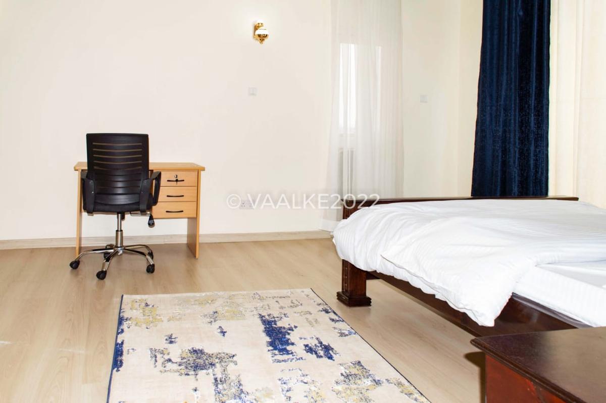 Furnished 3 Bed Apartment with En Suite in Westlands Area - 11