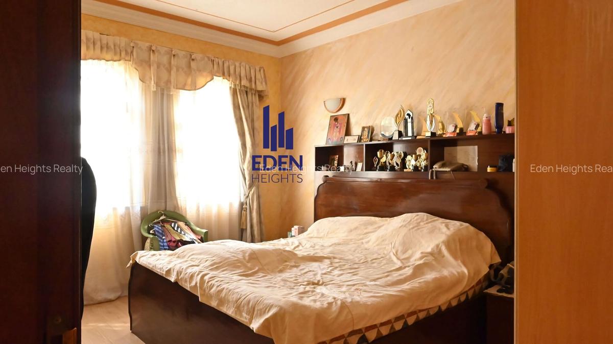 5 Bed Townhouse with En Suite in General Mathenge - 7