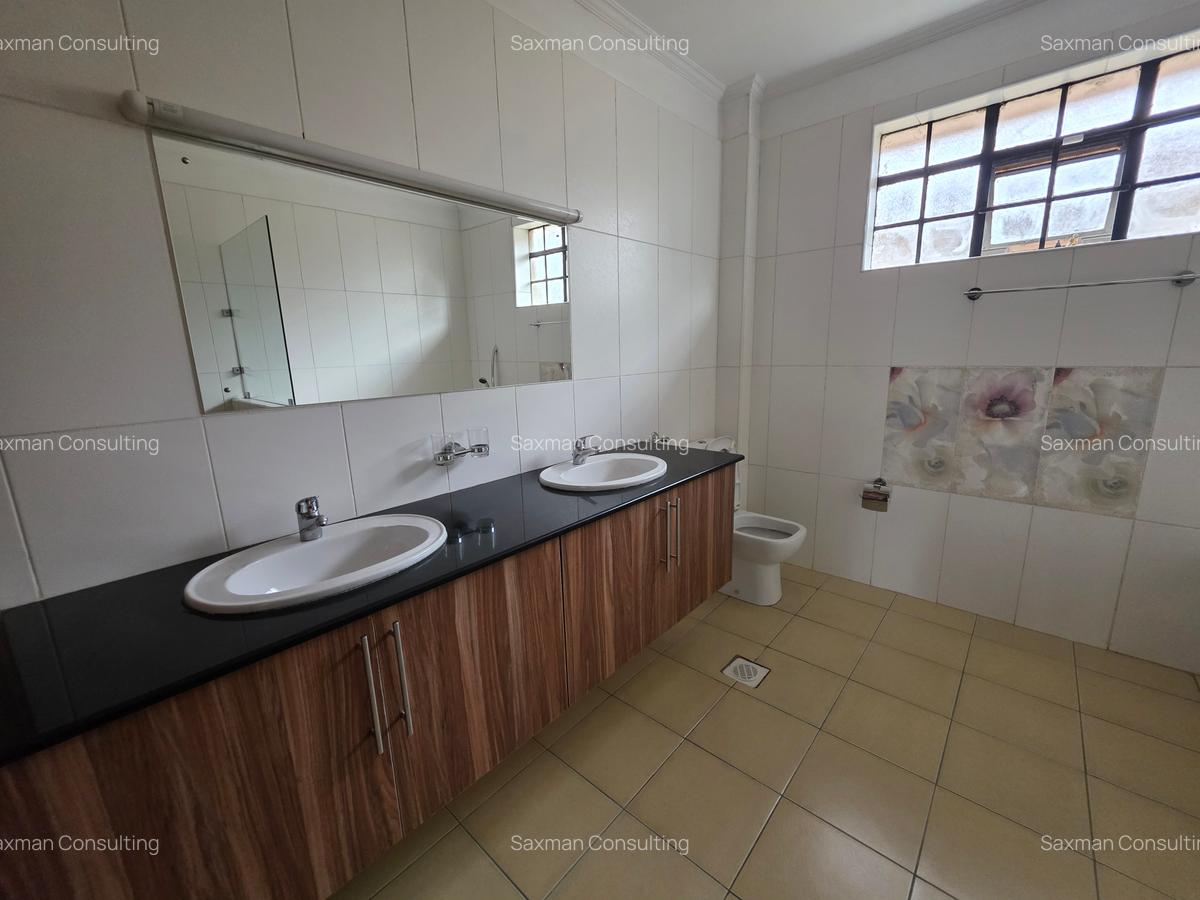 4 Bed House with En Suite in Kitisuru - 20