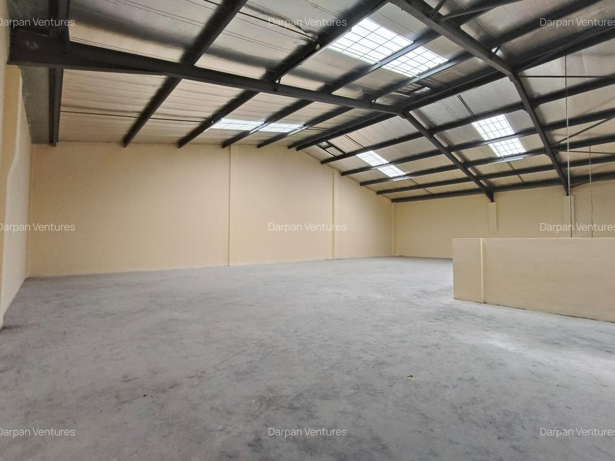 7,099 ft² Warehouse with Backup Generator in Ruaraka - 3