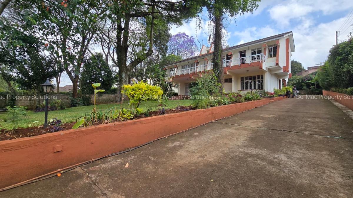 4 Bed House with En Suite in Runda - 16