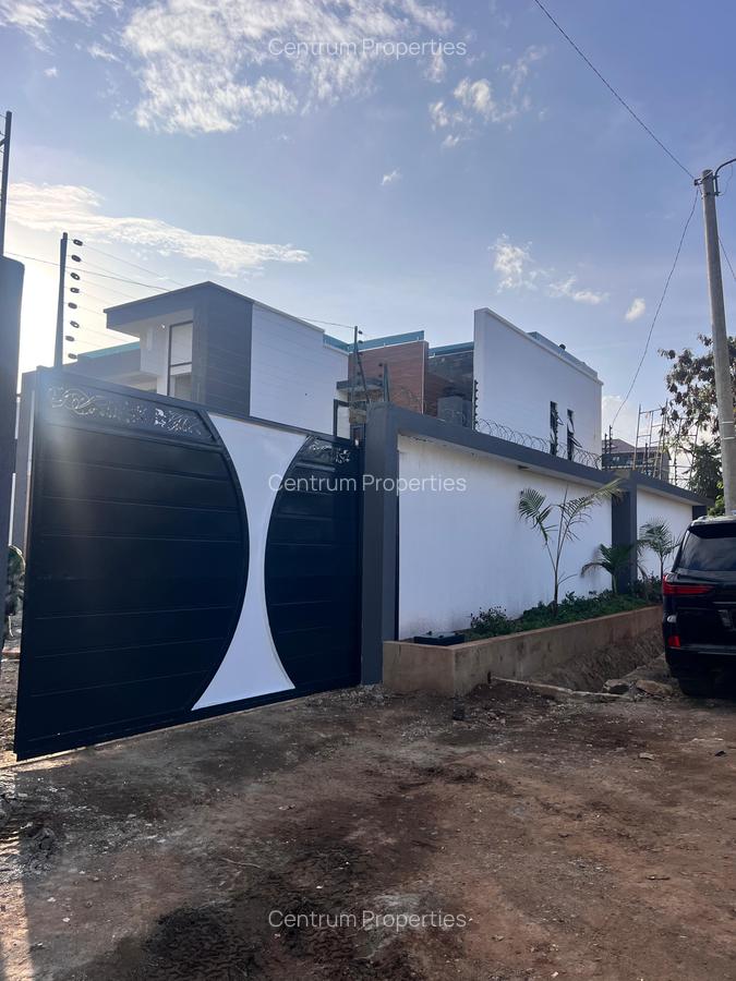 5 Bed Villa with En Suite at Mugutha - 2
