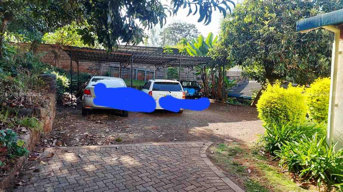 4 Bed House with En Suite at Loresho Ridge - 14