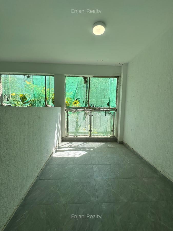 2 Bed Apartment with En Suite in Lavington - 6