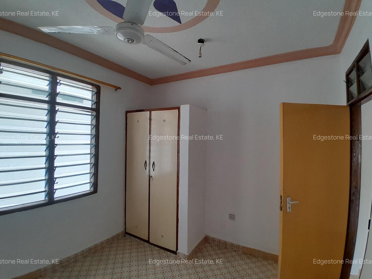 1 Bed Apartment with Borehole at Luxury Area - 3