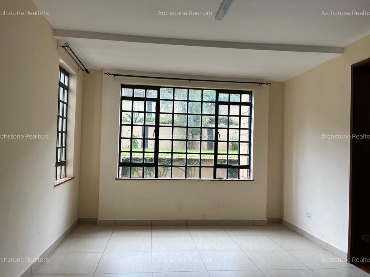4 Bed Townhouse with En Suite in Kitisuru - 1