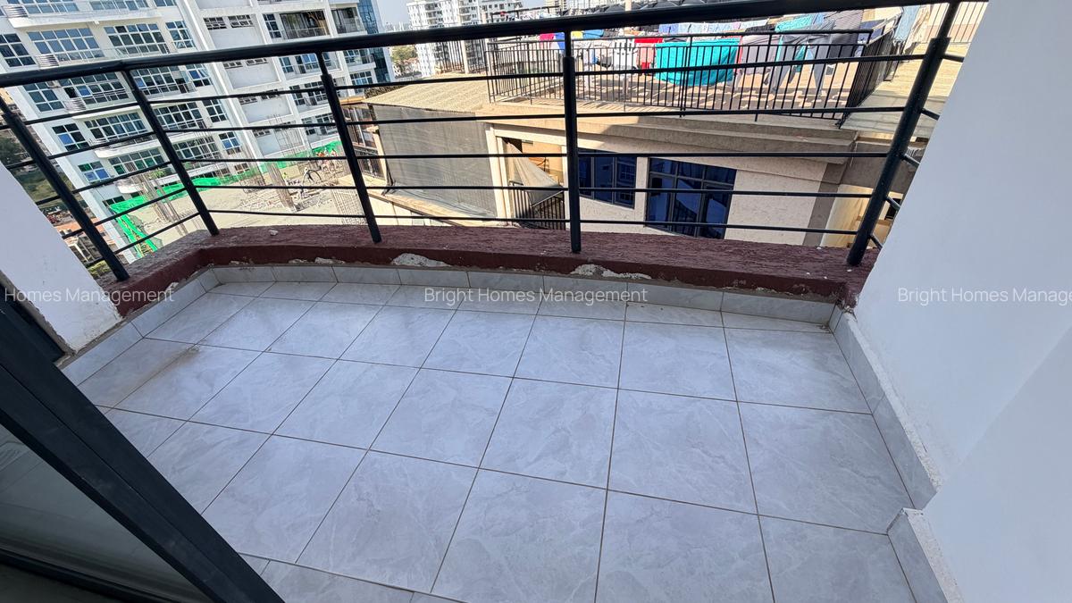 2 Bed Apartment with En Suite in Kilimani - 3
