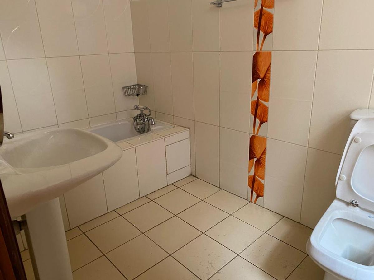 3 Bed Apartment with En Suite at Kilimani - 2