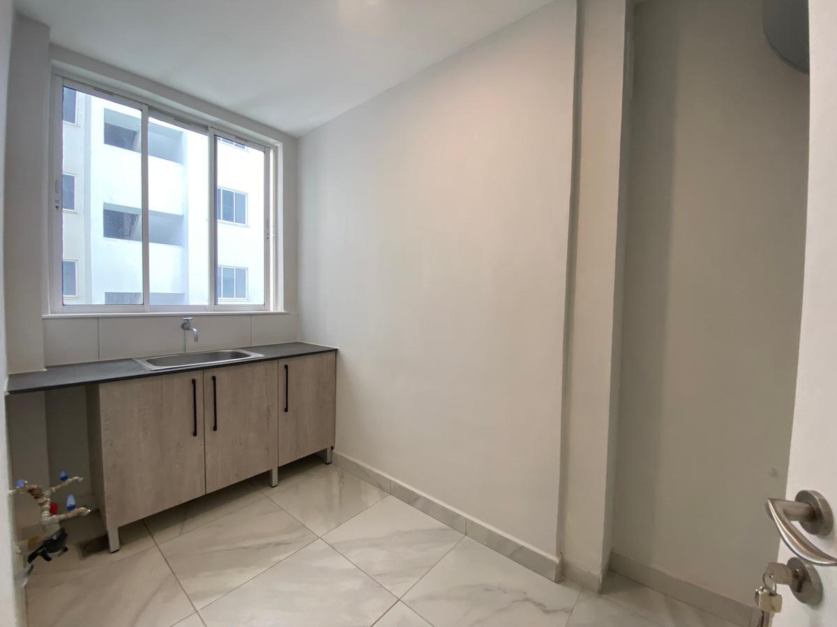 3 Bed Apartment with En Suite in Rhapta Road - 13