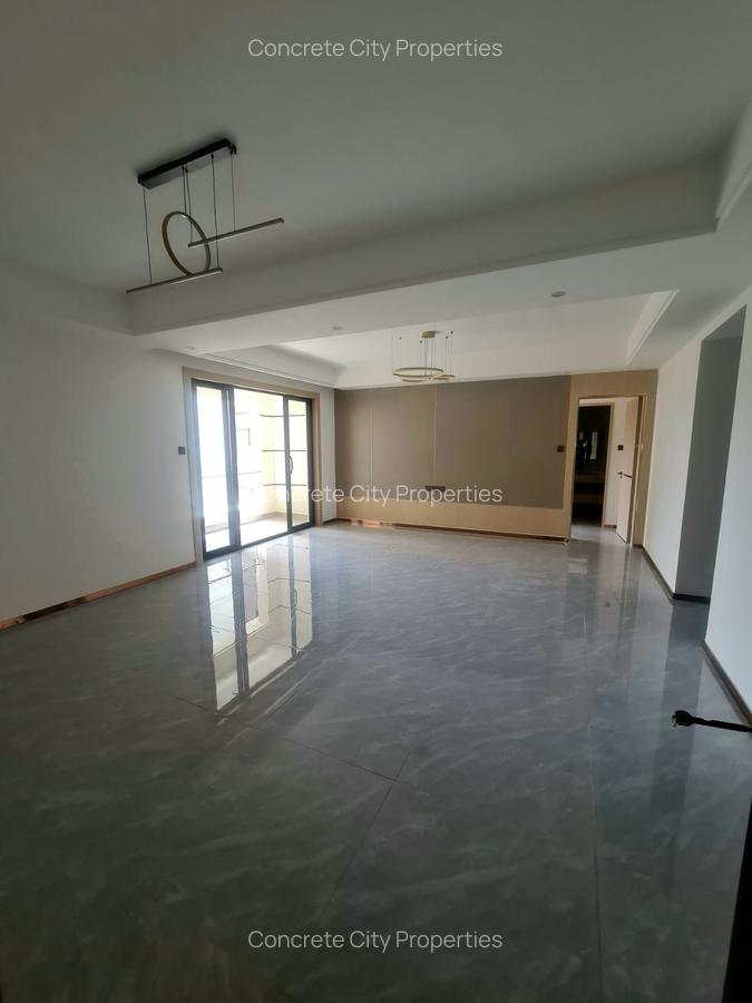 2 Bed Apartment with En Suite in Riverside - 3