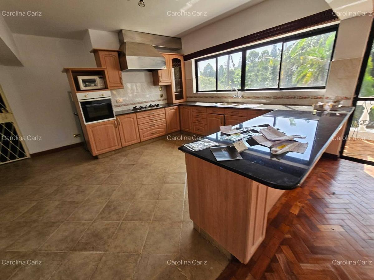 2 Bed House with En Suite in Nyari - 5