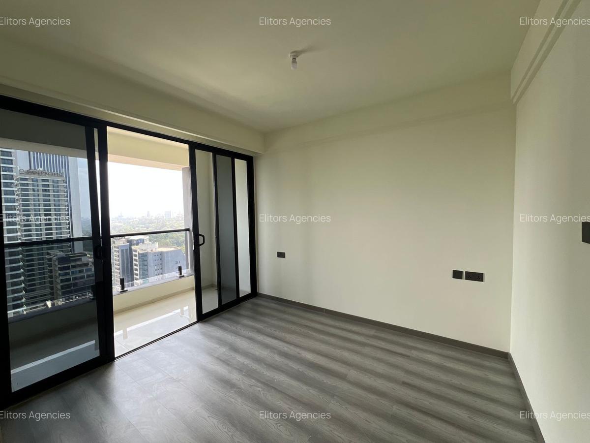 1 Bed Apartment with En Suite at Westlands Road - 7