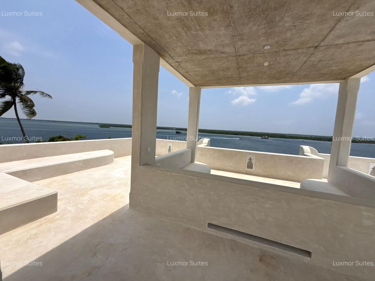 5 Bed Villa with En Suite at Lamu Shela Area - 8