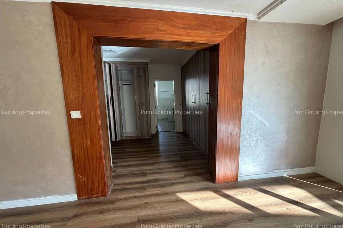 4 Bed Townhouse with En Suite in Kitisuru - 7