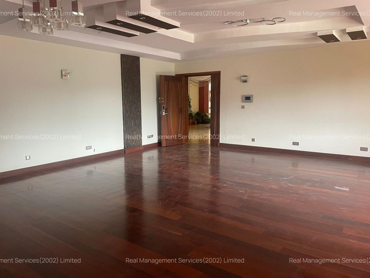 3 Bed Apartment with En Suite at 1St Parklands - 4