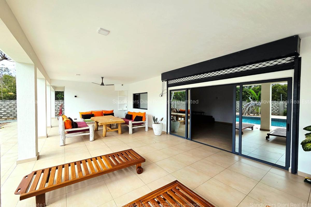 5 Bed Villa with En Suite in Diani - 4