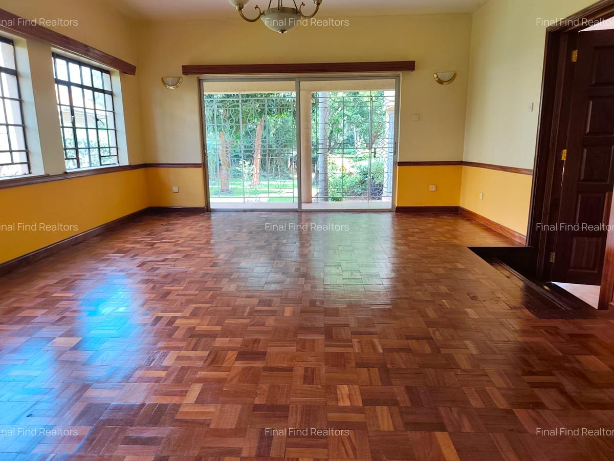 5 Bed House with Garden in Runda - 14