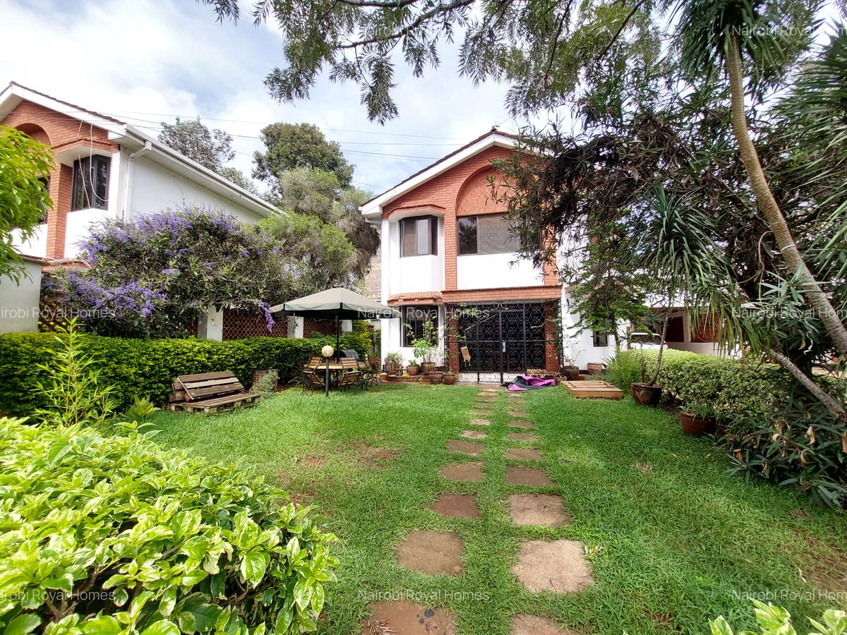 6 Bed Townhouse with En Suite at Algeyo Marakwet Close - 4