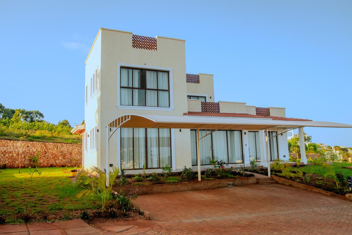 4 Bed Villa with En Suite at Malindi Highway - 6