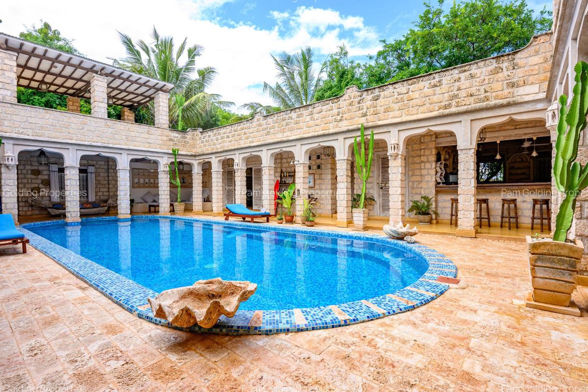 4 Bed Villa at Bofa - 2