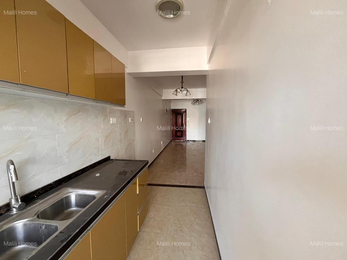 1 Bed Apartment in Kilimani - 5