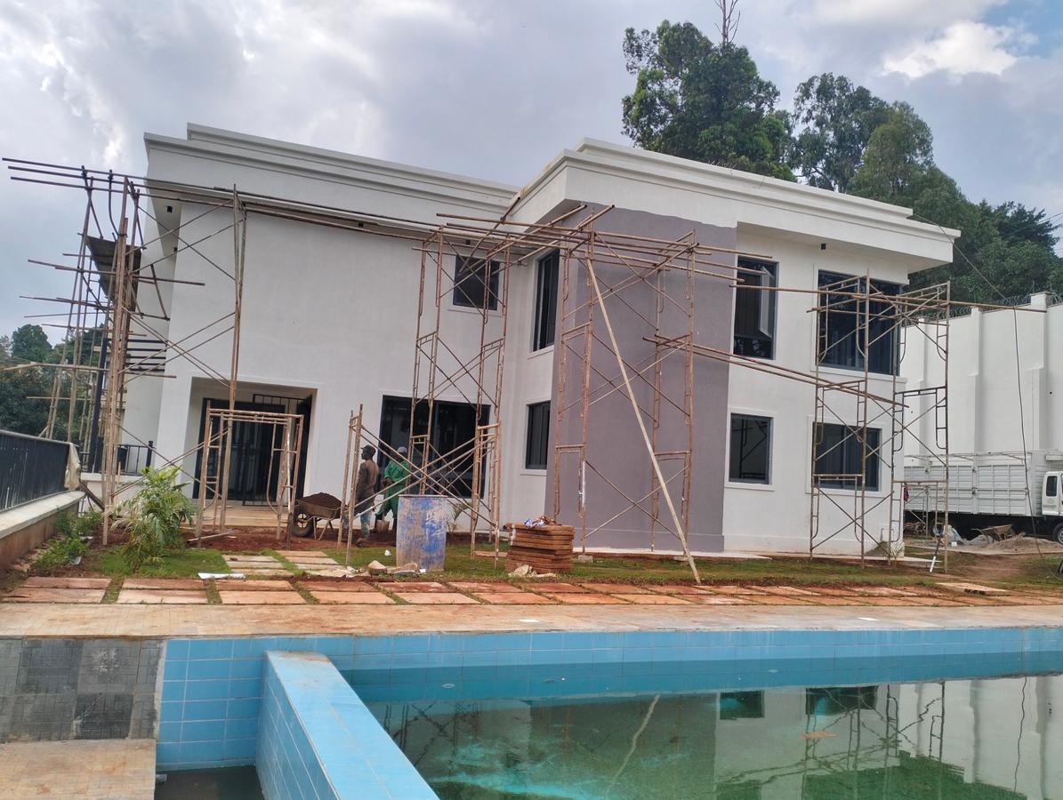 5 Bed Townhouse with En Suite in Kyuna - 8