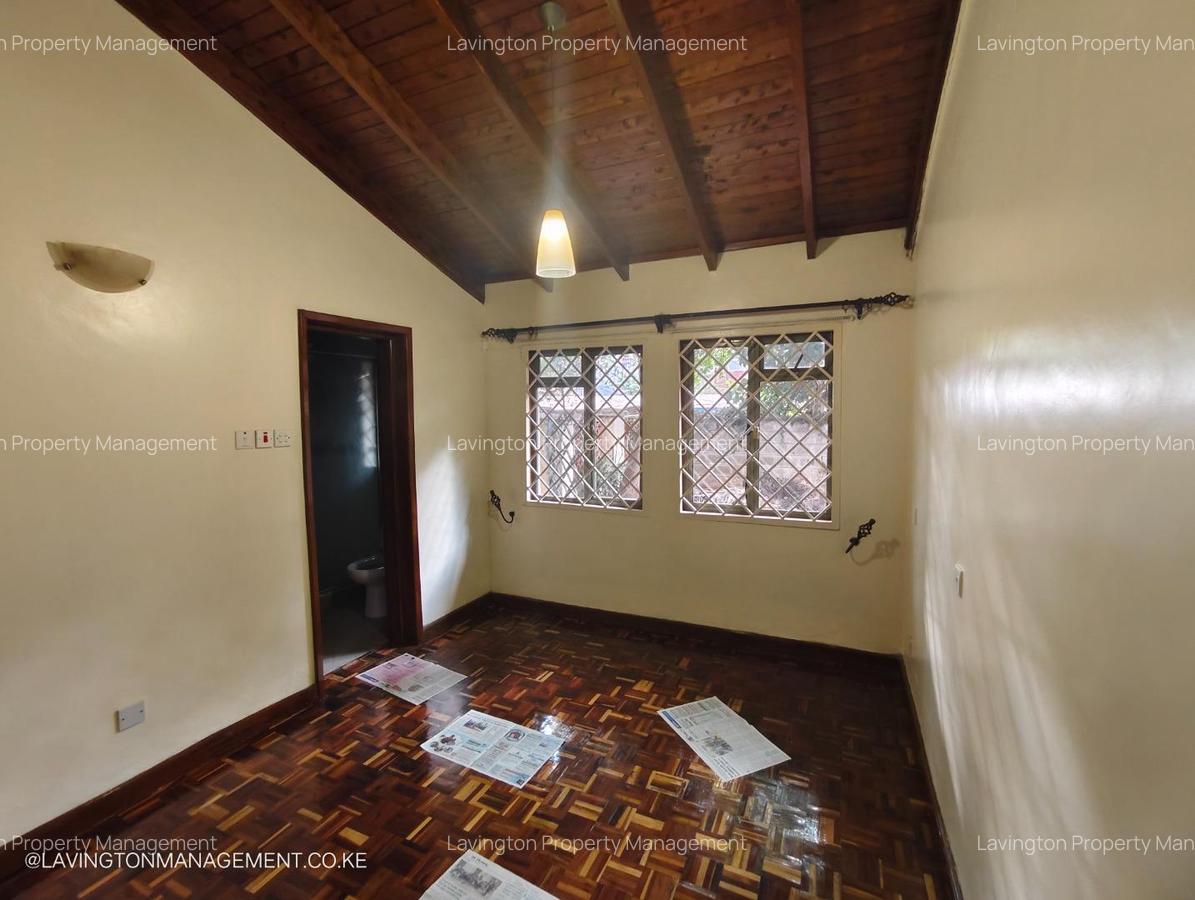 4 Bed Townhouse with En Suite at Lavington Green - 10