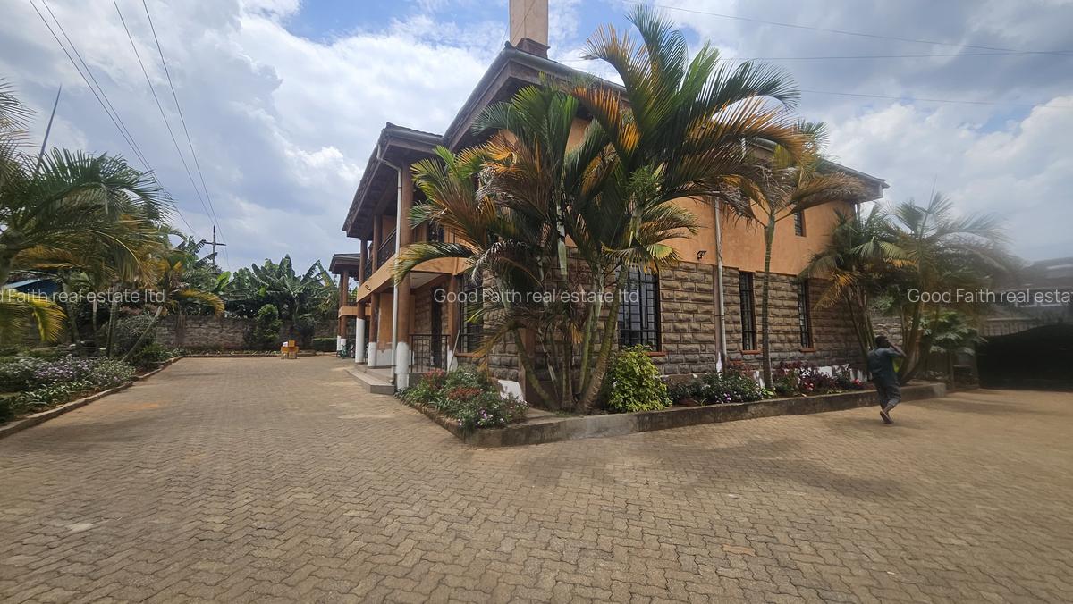 3 Bed House with En Suite in Runda - 2