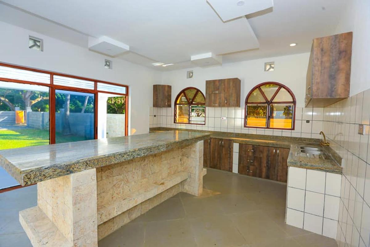 3 Bed House with En Suite in Mtwapa - 9