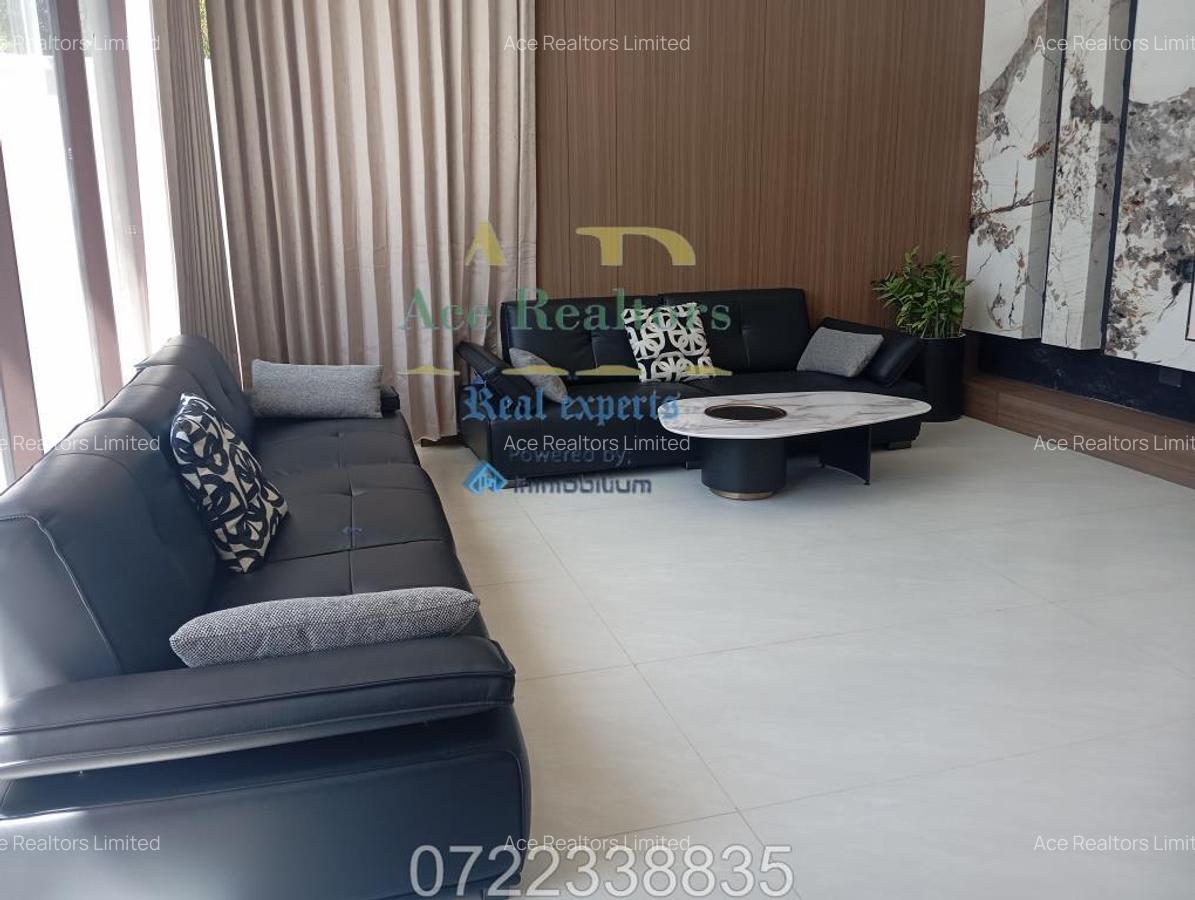 5 Bed Townhouse with En Suite at Lavington - 4