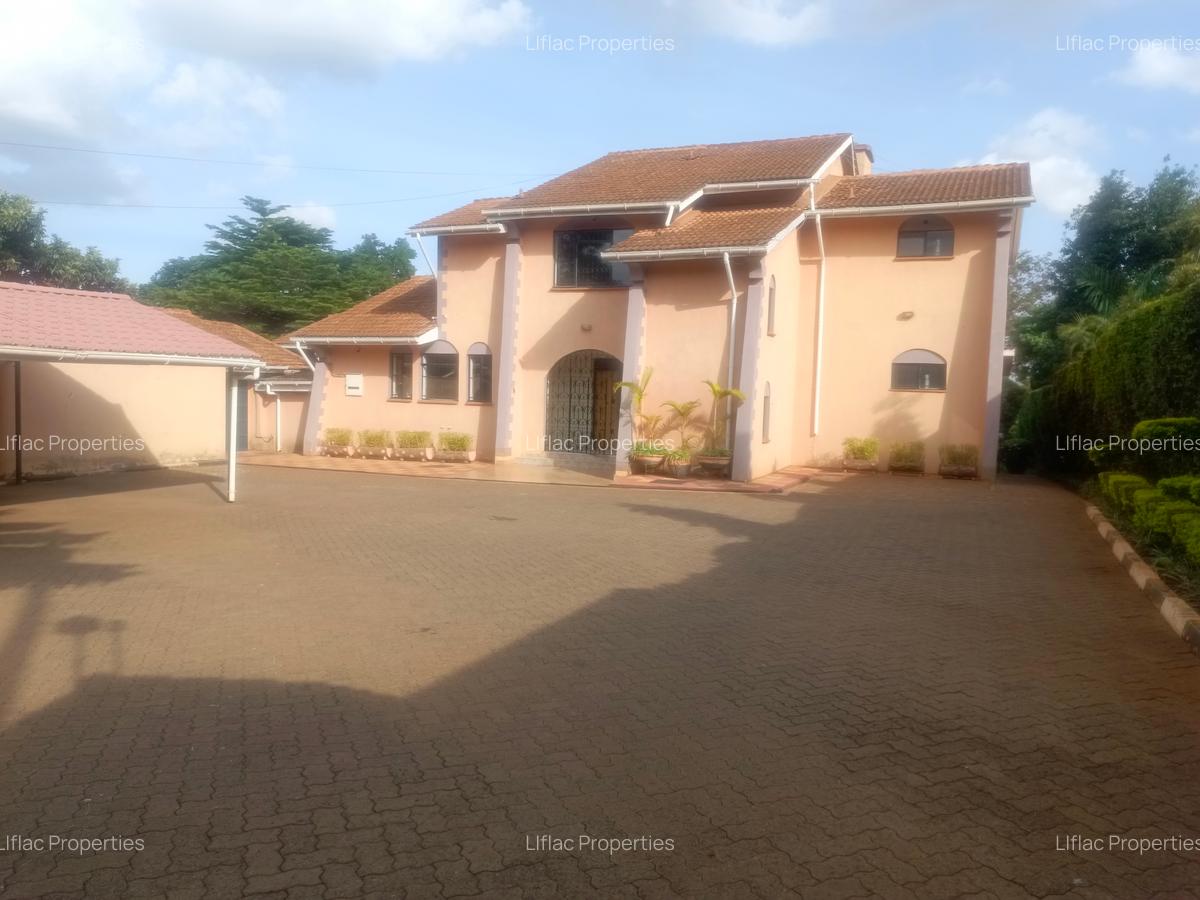 4 Bed House with En Suite in Runda - 3