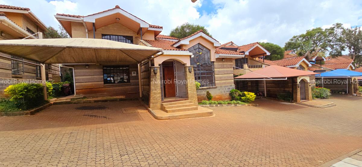 4 Bed Townhouse with En Suite at Lavington Closet - 7