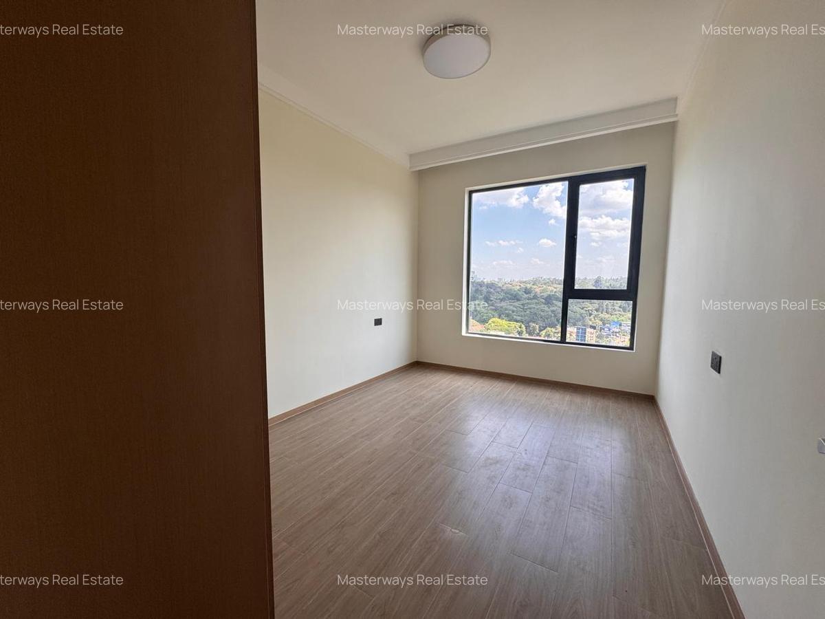 1 Bed Apartment with Gym at Riverside Drive - 6