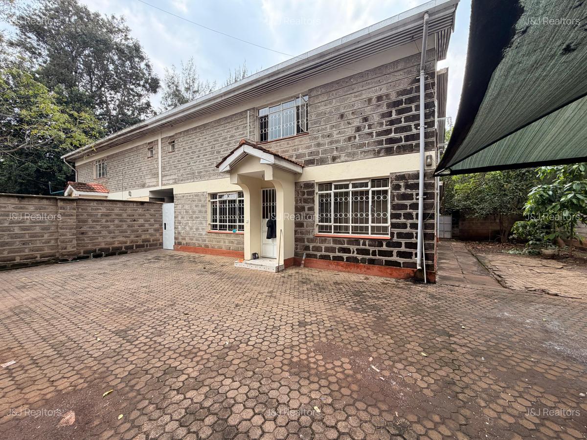 Commercial Property with Fibre Internet in Lavington - 1