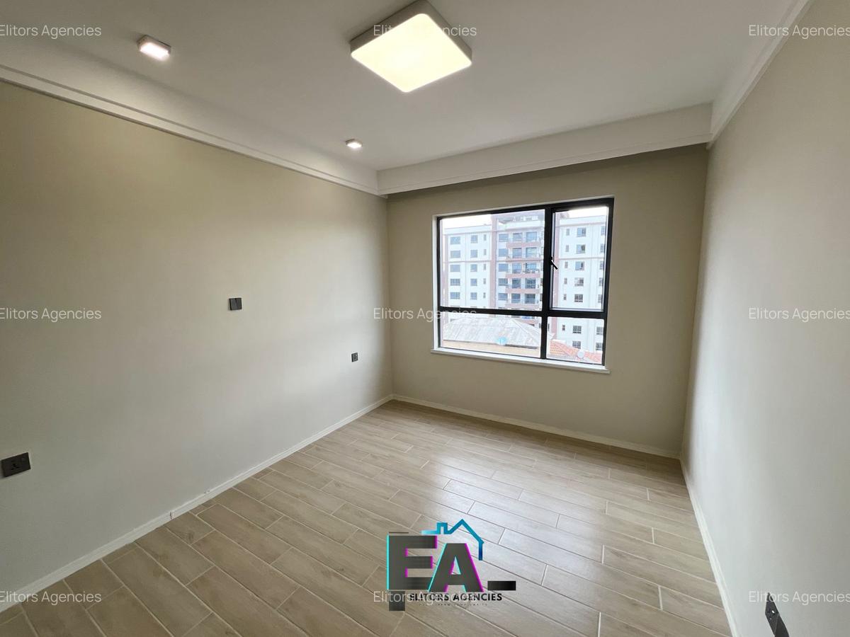 1 Bed Apartment with En Suite at Hatheru Road - 9