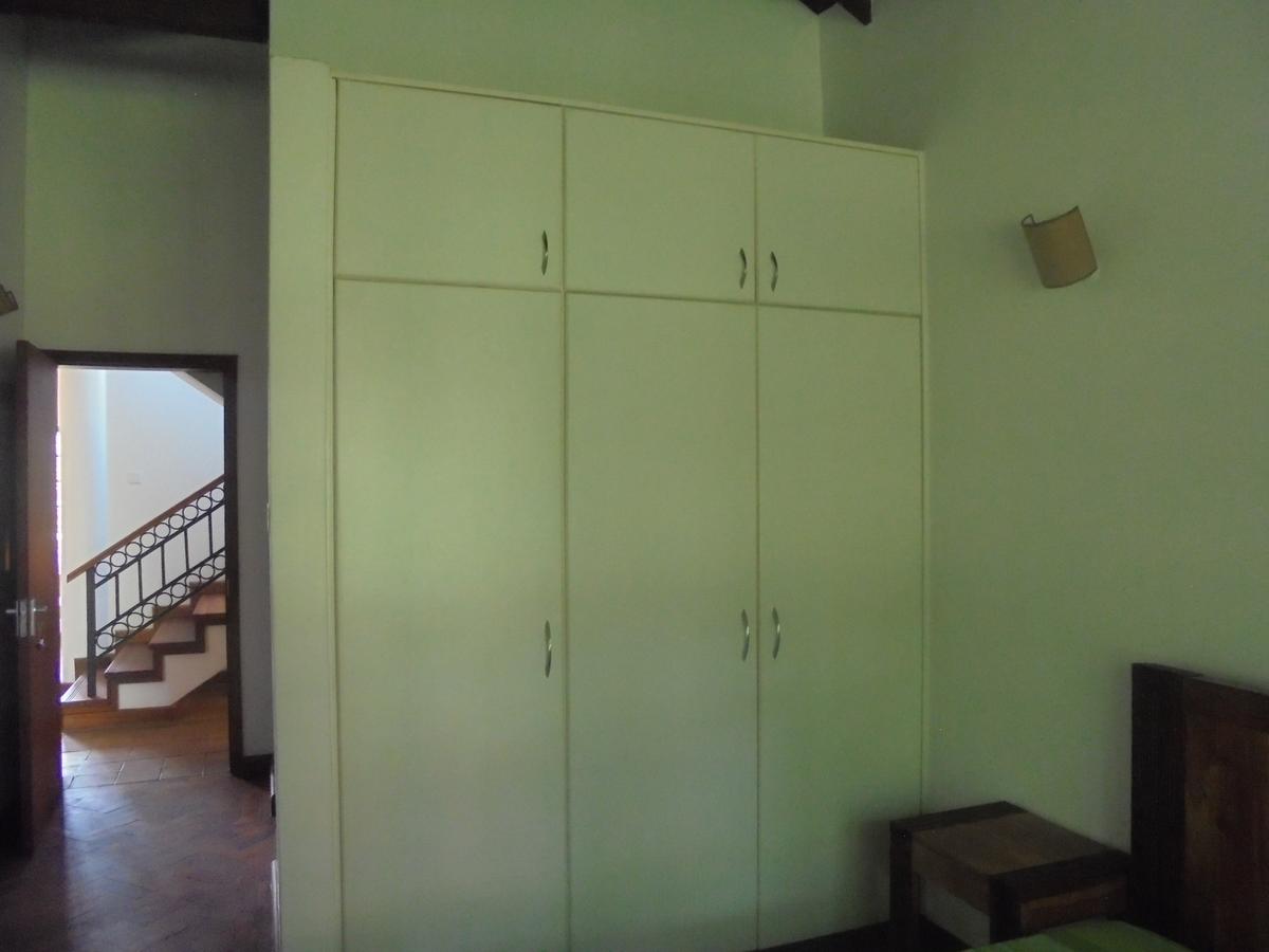 2 Bed Townhouse with En Suite at Off Ruaka Road - 18