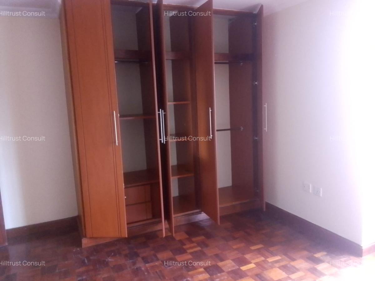 4 Bed Townhouse with En Suite at Off Gatundu Rd - 10