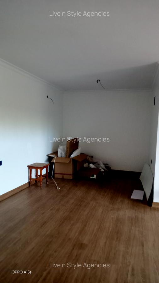 3 Bed House with En Suite in Runda - 6