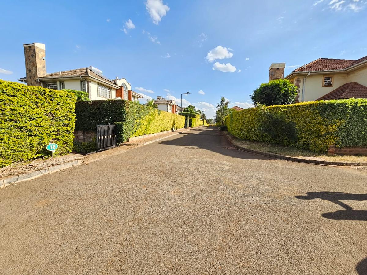 4 Bed Townhouse with En Suite in Kiambu Road - 5