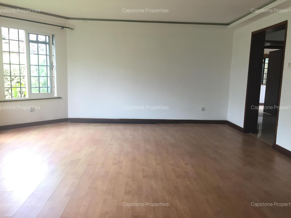 4 Bed Townhouse with En Suite in Runda - 17