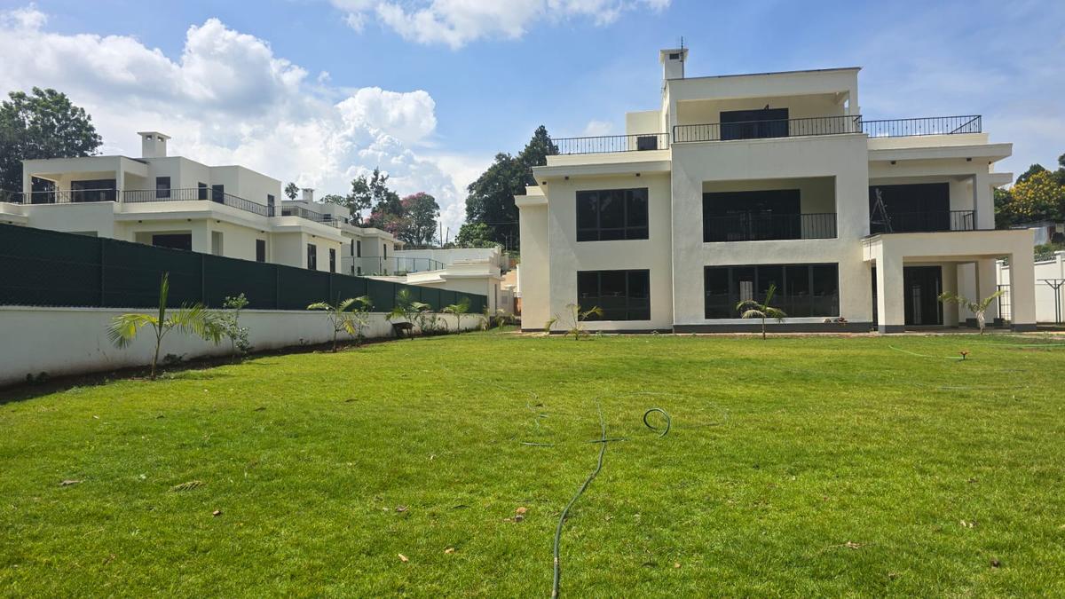 6 Bed House with En Suite in Loresho - 3