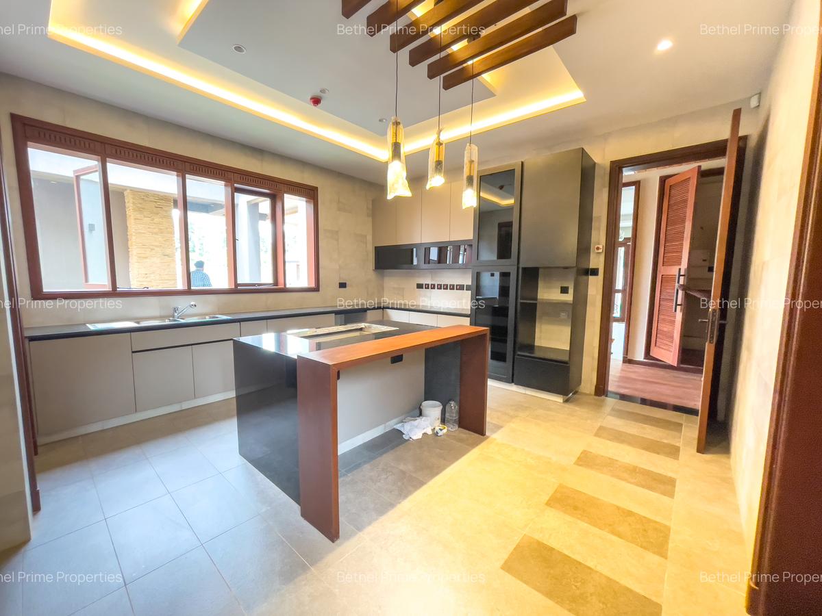 4 Bed Villa with En Suite in Runda - 15