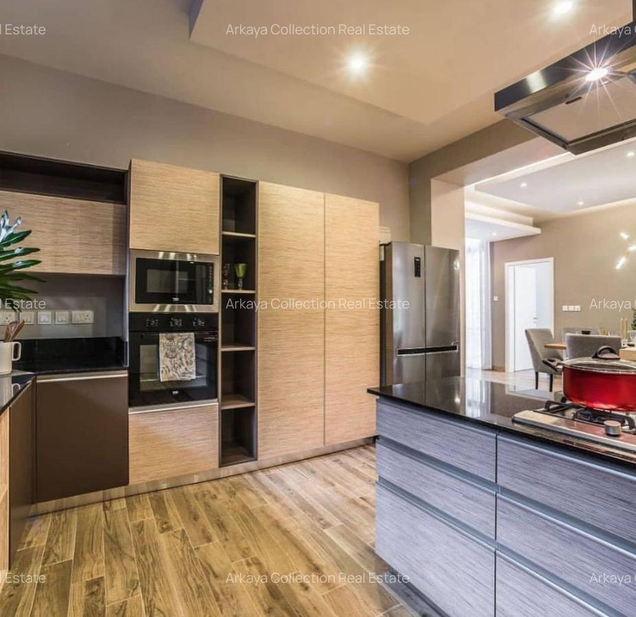 4 Bed Apartment with En Suite in Riverside - 4