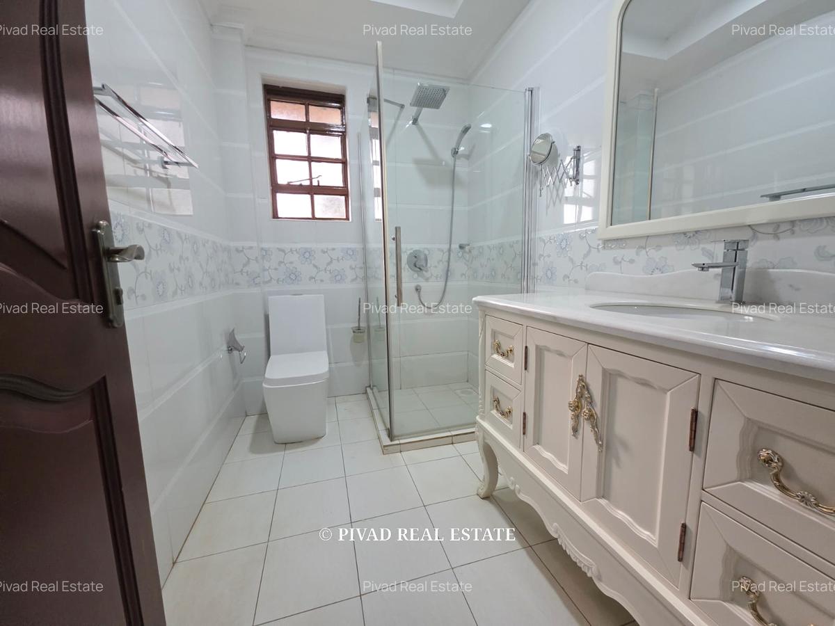 5 Bed House with Swimming Pool in Runda - 12