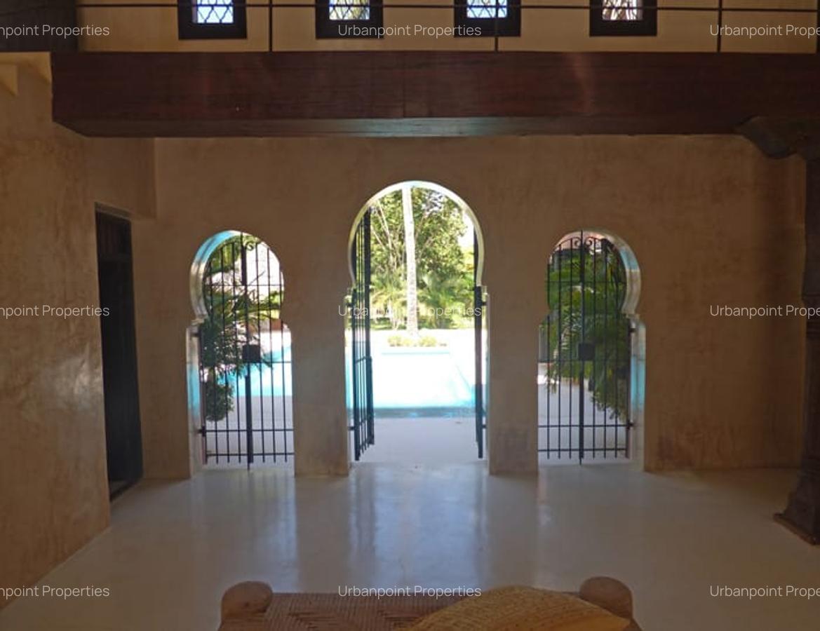 4 Bed House with En Suite in Watamu - 2
