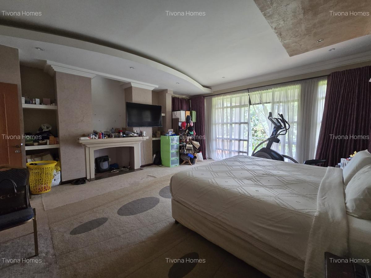 4 Bed House with En Suite in Runda - 19