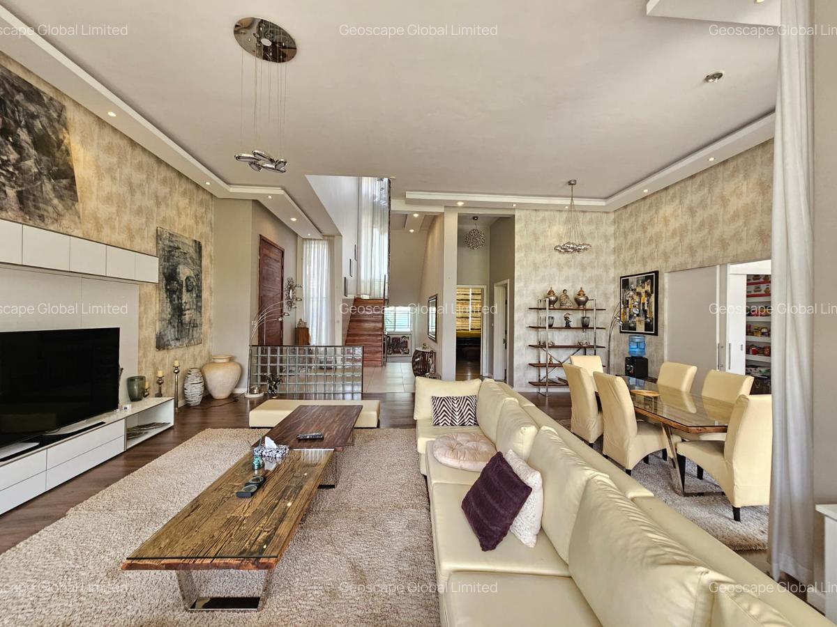 4 Bed Townhouse with En Suite in Spring Valley - 9