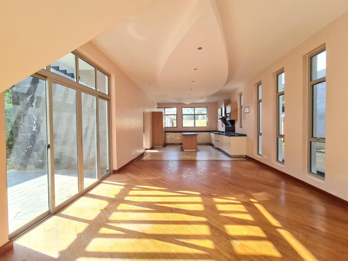 5 Bed Townhouse with En Suite at Karen - 4